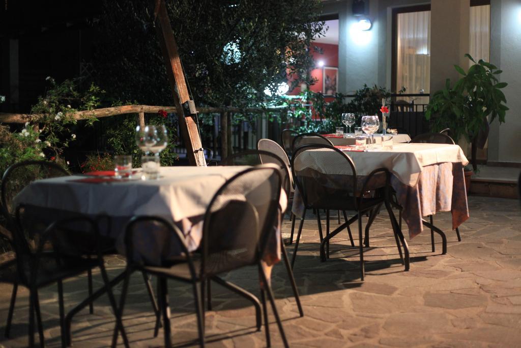 Tenuta Terre Di Bosco Oasi Di Relax Nel Cilento San Giovanni a Piro Ngoại thất bức ảnh
