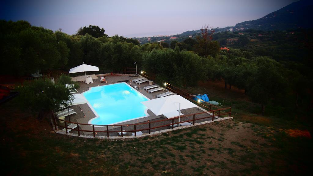 Tenuta Terre Di Bosco Oasi Di Relax Nel Cilento San Giovanni a Piro Ngoại thất bức ảnh