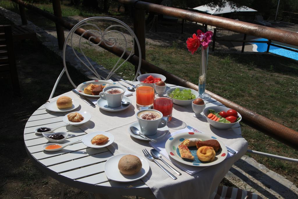 Tenuta Terre Di Bosco Oasi Di Relax Nel Cilento San Giovanni a Piro Ngoại thất bức ảnh